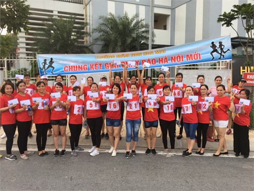 Trường mầm non Hoa Mai tổ chức giải chạy báo Hà Nội mới lần thứ 45 vì hòa bình